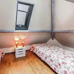 펜션 Cosy With Garden