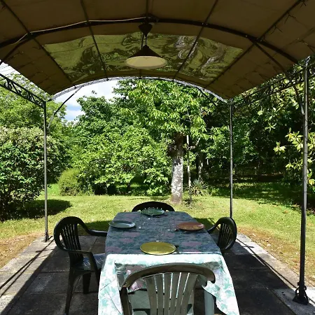 Cosy Holiday Home In Lantheuil With Garden * Villefranche-du-Perigord