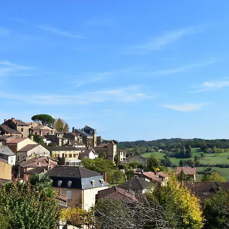 Holiday home Cosy Holiday Home In Lantheuil With Garden Villefranche-du-Perigord