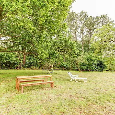 Cosy Holiday Home In Lantheuil With Garden Holiday home *