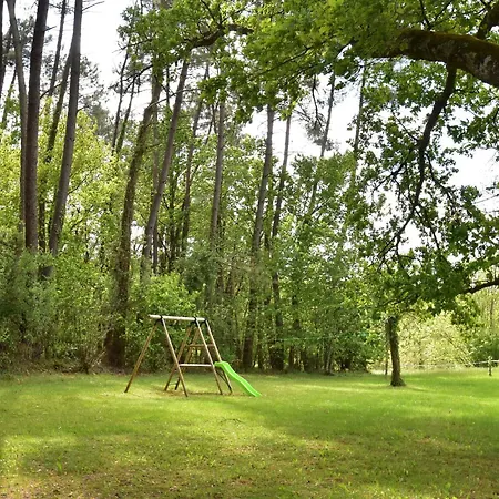 Cosy Holiday Home In Lantheuil With Garden Holiday home Villefranche-du-Perigord