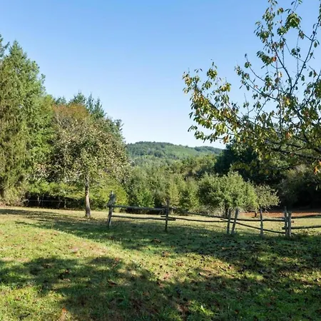 Cosy In Lantheuil With Garden Nyaraló