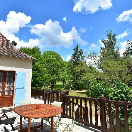 Cosy Holiday Home In Lantheuil With Garden Holiday home