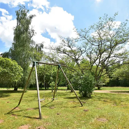 Holiday home Cosy Holiday Home In Lantheuil With Garden