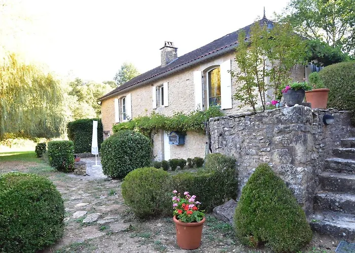 Cosy With Garden * Villefranche-du-Périgord